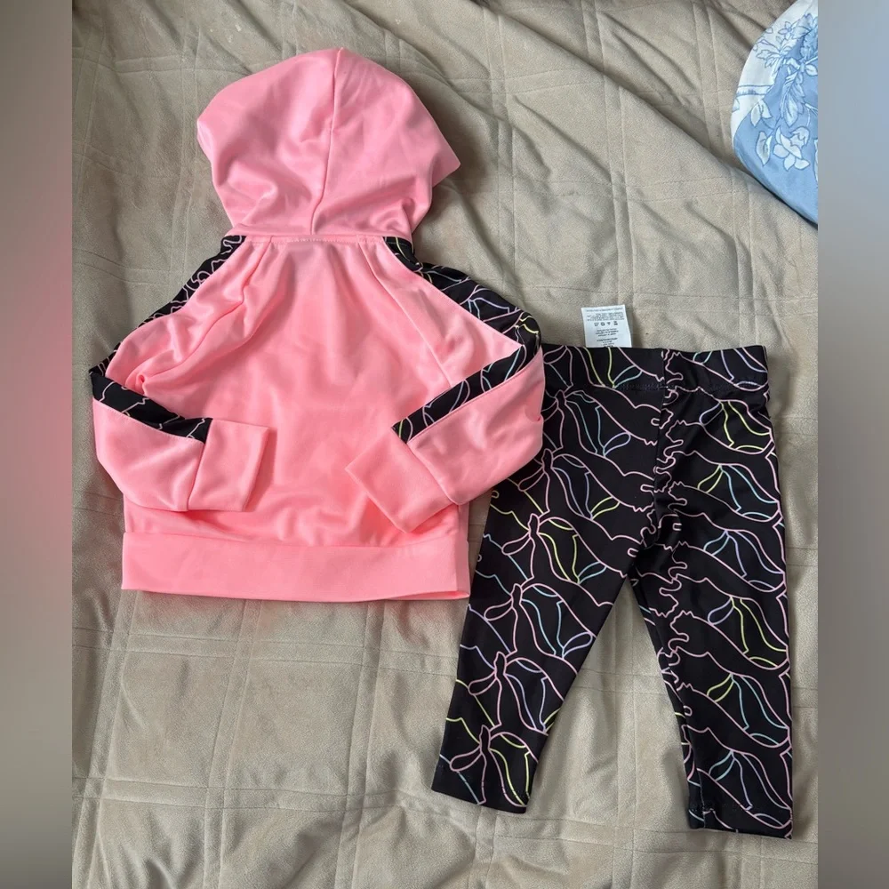 Puma Pink Jacket and Black Patterned Leggings - Picture 2 of 2